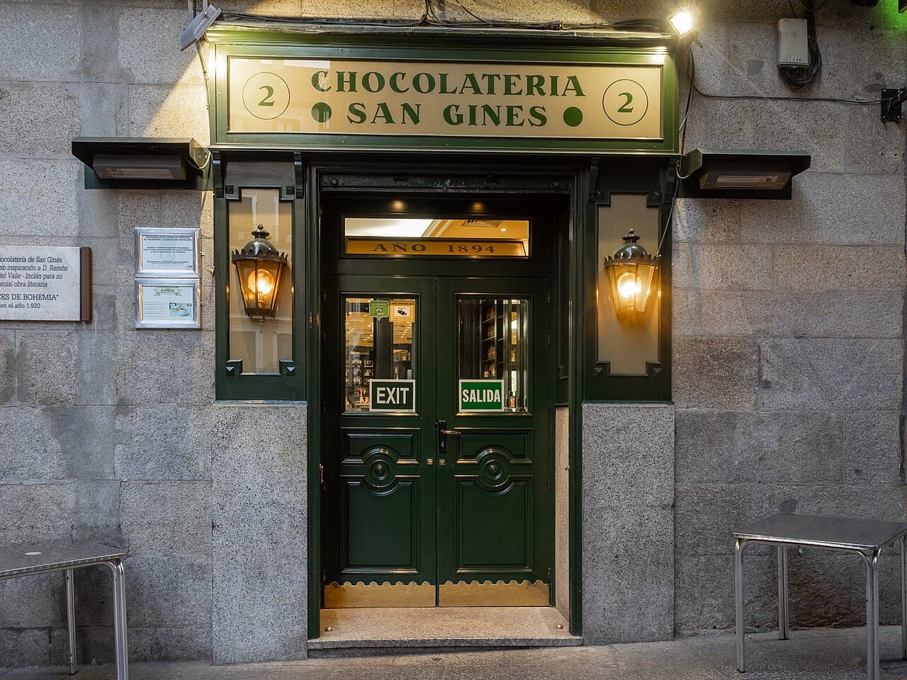 Churros con Chocolate at San Ginés, Madrid